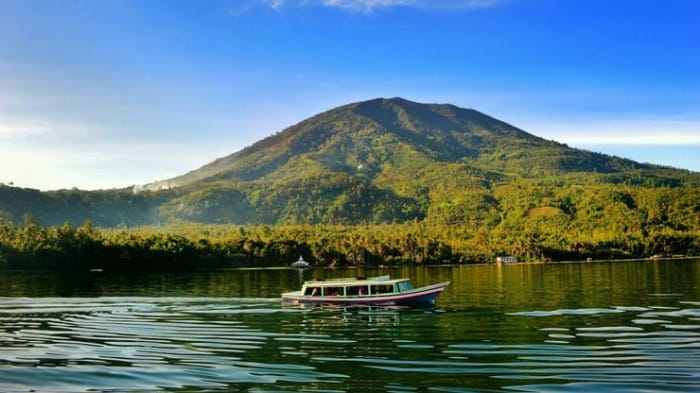 Tempat wisata terbaik di Kabupaten Lampung Barat