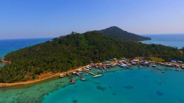 Tempat wisata terbaik di Kabupaten Natuna