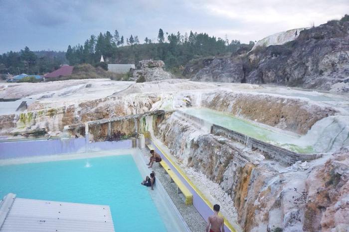 malang wisata lembah destinasi tempat tenda travelspromo glamping ikhwan jauhari kekinian