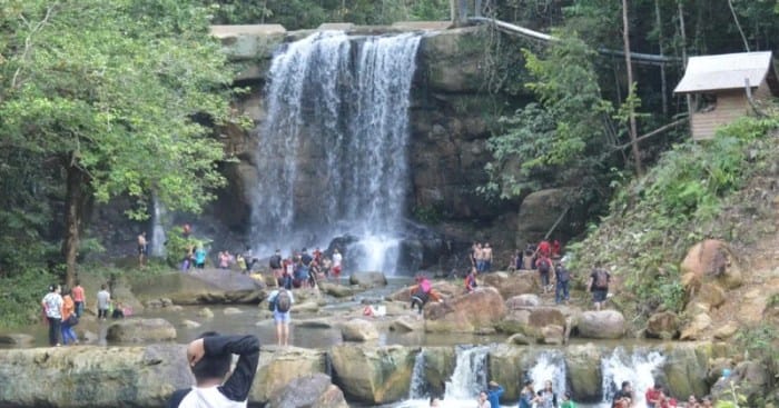 murung kphp wisata terjun tugu bumbun kenalkan equator apalagi
