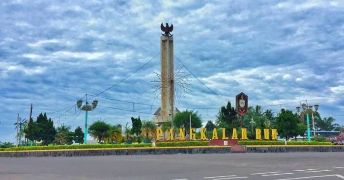 bundaran pancasila pangkalan kotawaringin barat wisata tempat borneo