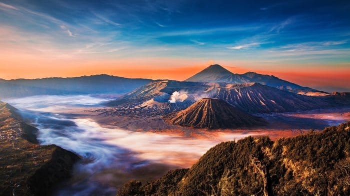wisata alam bromo gunung jawa timur dikunjungi wajib