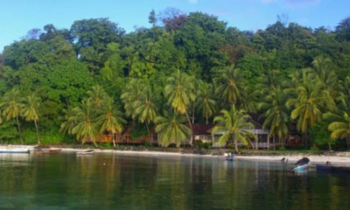 Tempat wisata terbaik di Kabupaten Tojo Una-Una