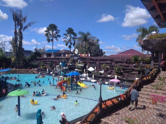 Tempat wisata terbaik di Kabupaten Sintang