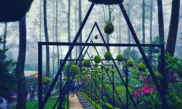 wisata bandung tempat destinasi luar negeri keluarga kalah banjarbaru airpaz kekinian favorit wisatawan hargatiket coworking pariwisata baju modis gaya agustus