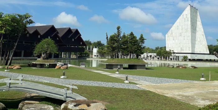 Tempat wisata terbaik di Kabupaten Tulang Bawang Barat