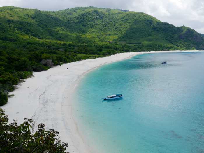 Tempat wisata terbaik di Kabupaten Alor