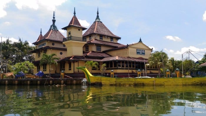 Tempat wisata terbaik di Kabupaten Sambas terbaru