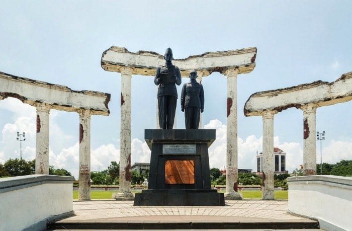 wisata menarik surabaya menyenangkan