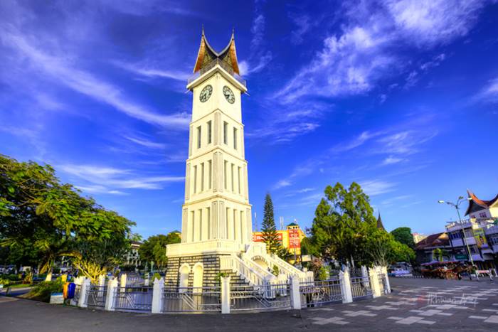 padang wisata tempat rumah gadang liburan dikunjungi ilustrasi