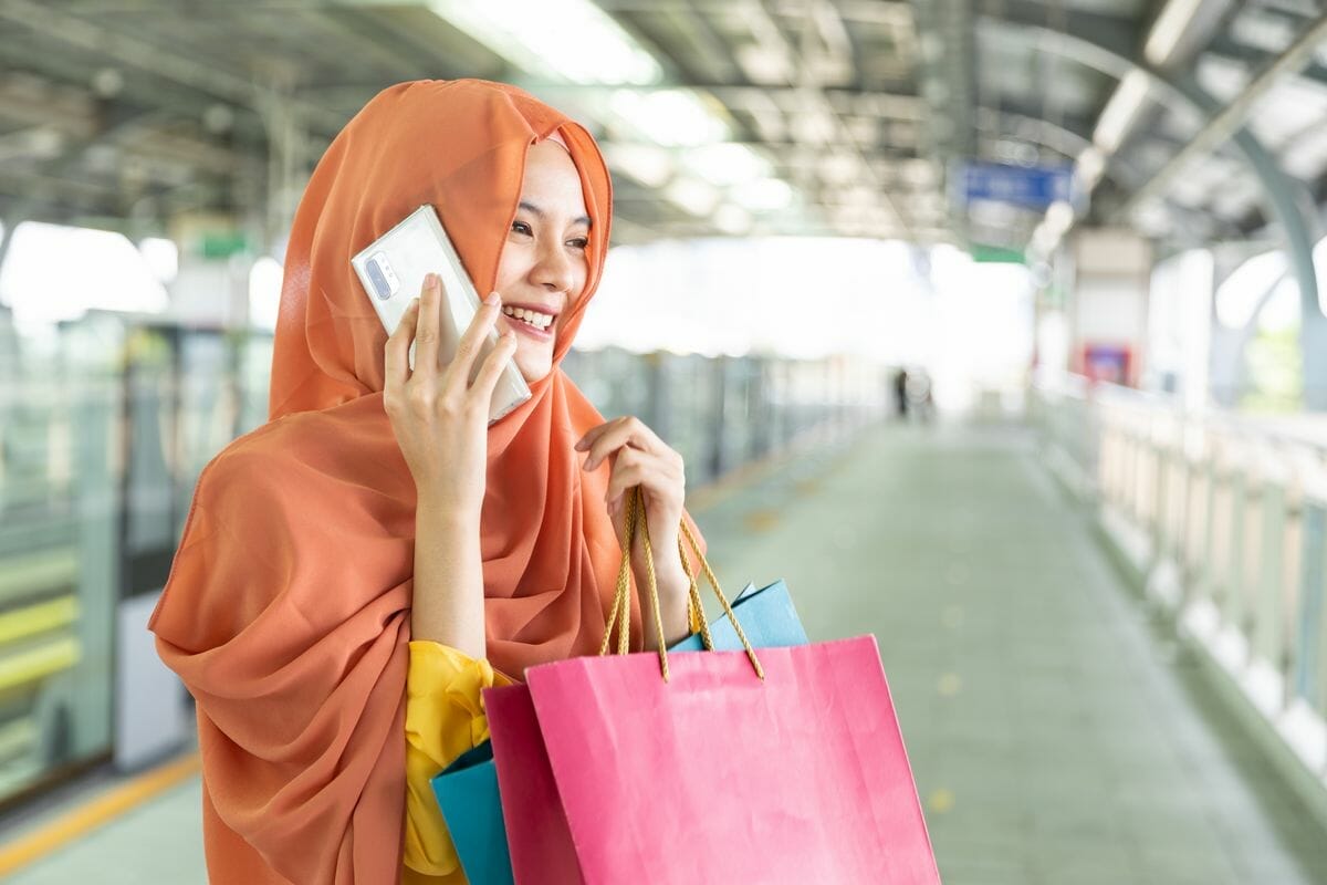 shopping muslim woman 2021 11 02 02 45 04 utc pulung.net
